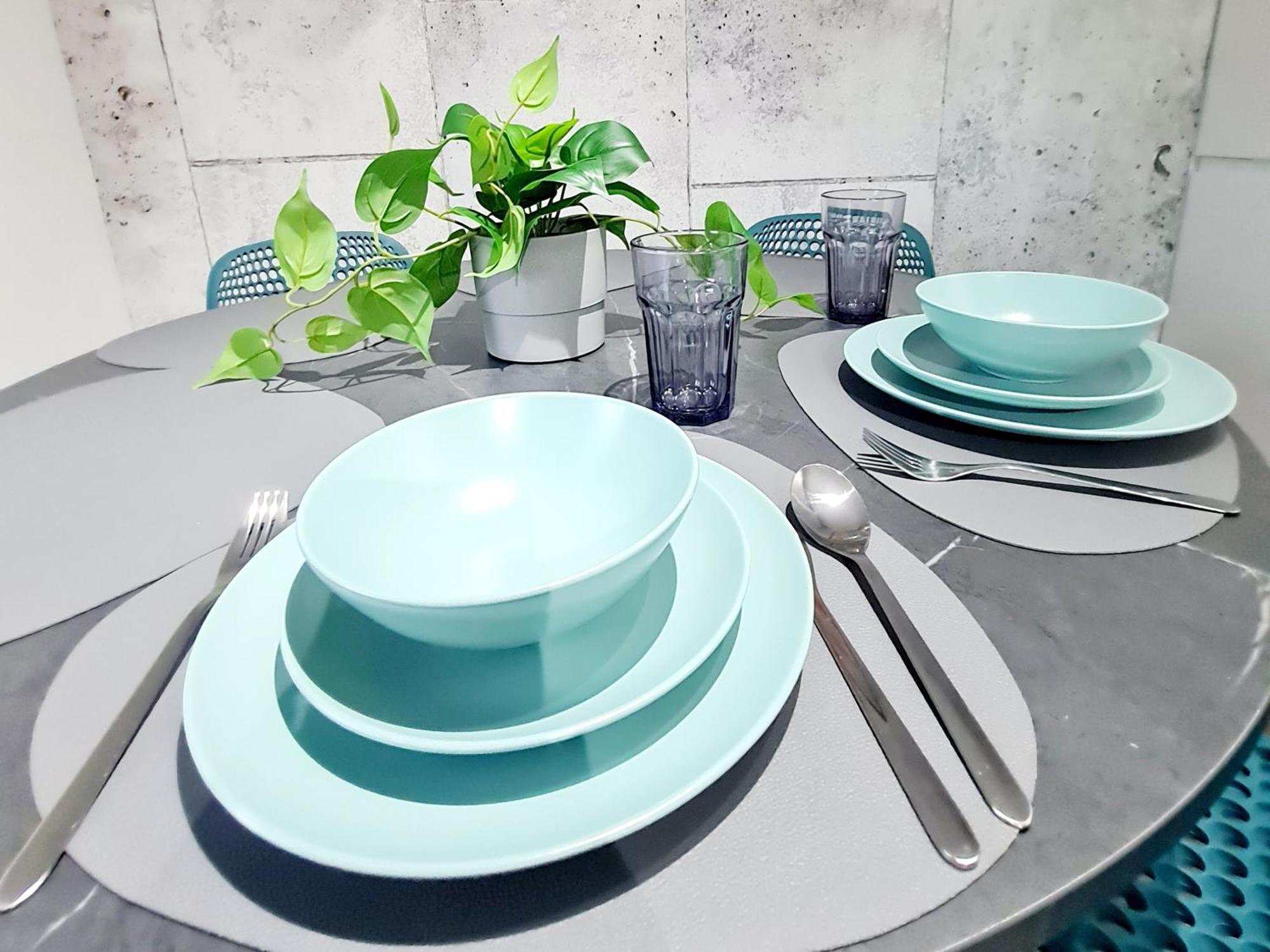 Bright 3Br Walking Distance To Town - Free Parking Apartment Glasgow Bagian luar foto